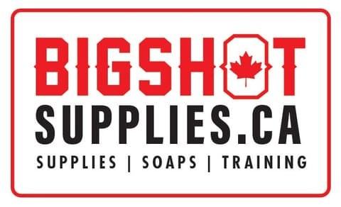 Big Shot Supplies, à Langley (C.-B.) : équipement, savons et formation pour le nettoyage extérieur.