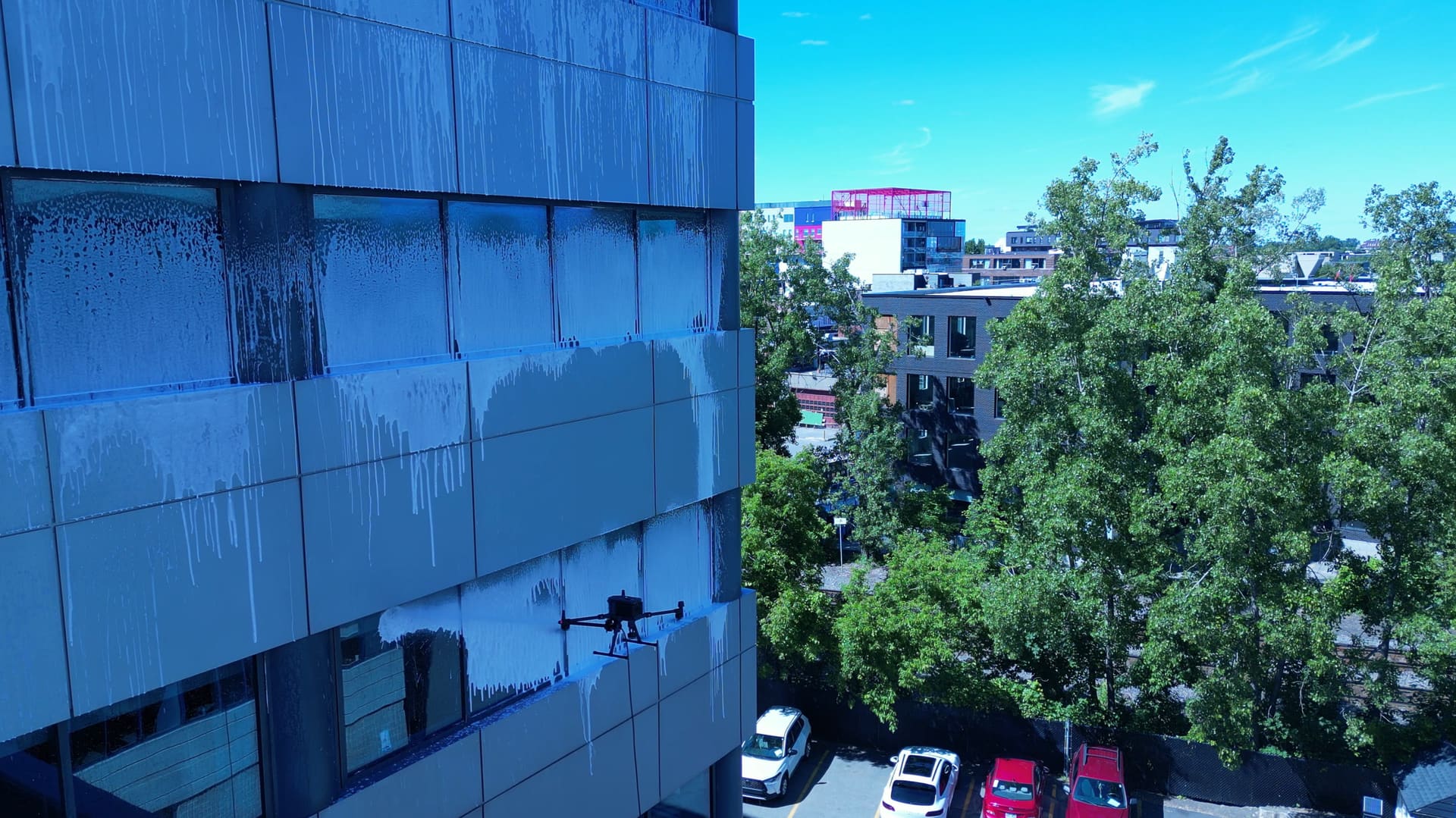 How the WINDOSMART Drone Cleaning System Works